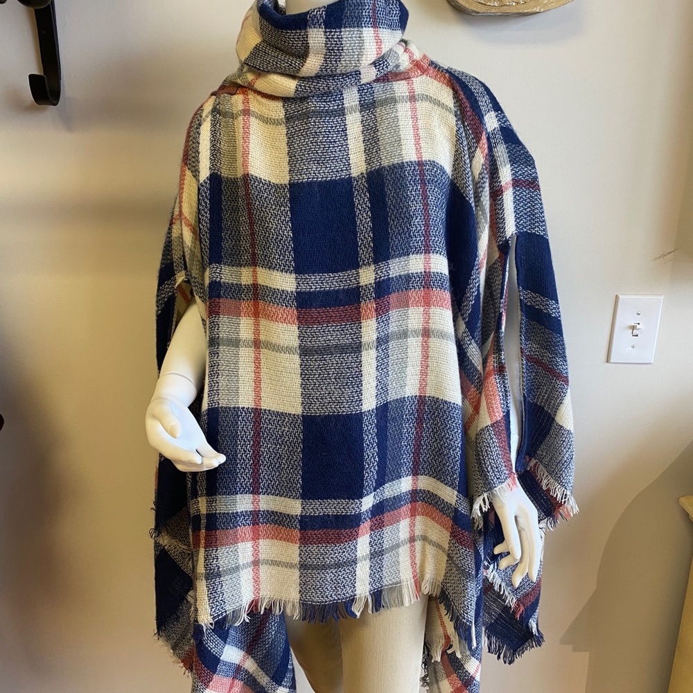 Turtleneck poncho